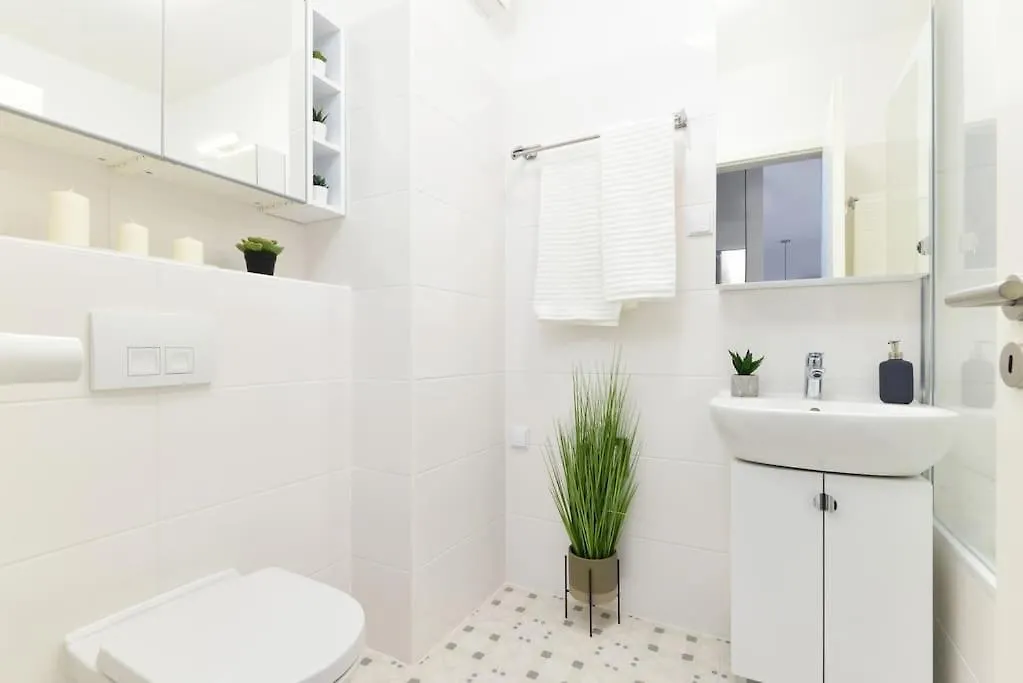 Laurel Bay Apartment بودابست 0*,