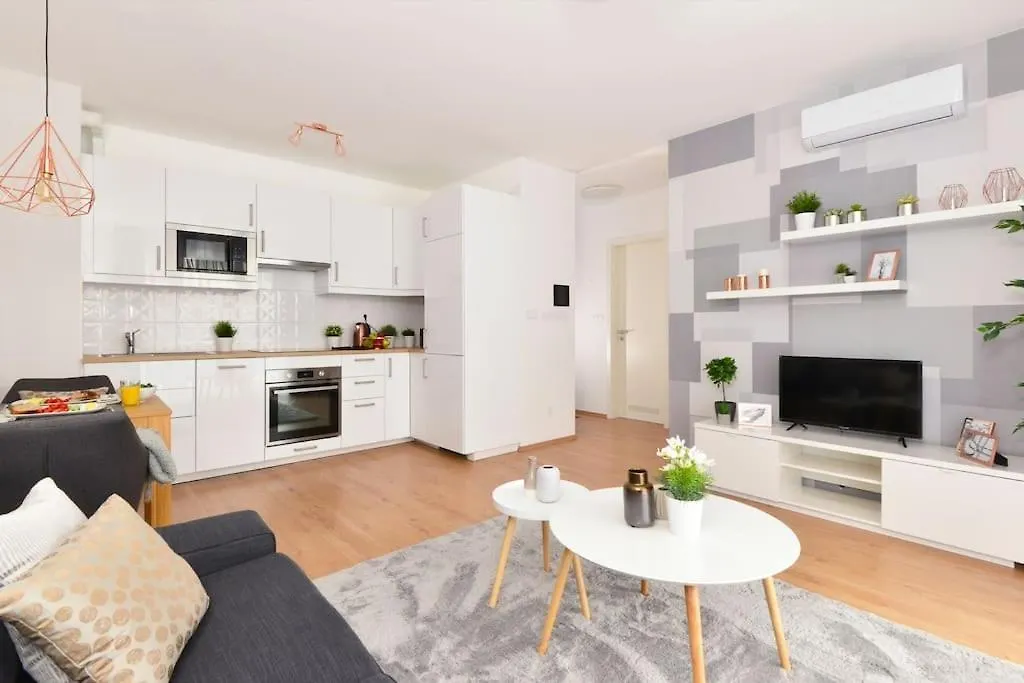 Laurel Bay Apartment بودابست المجر